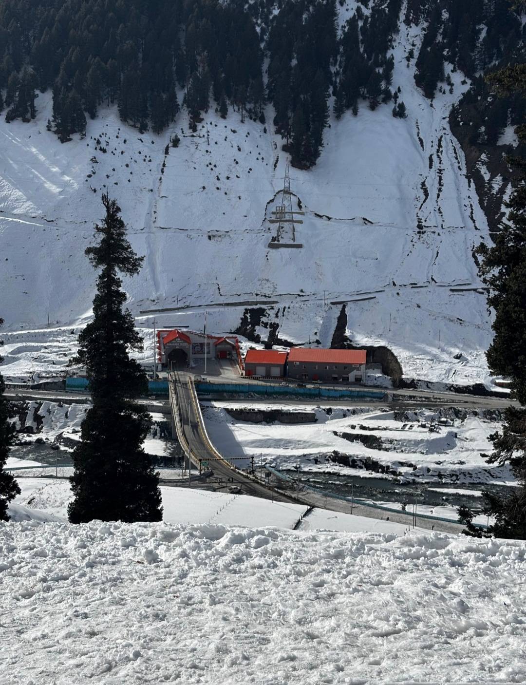 Sonmarg tunnel