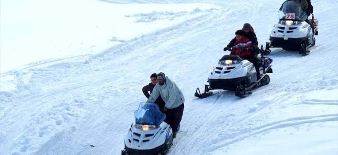 Snowbiking in Gulmarg