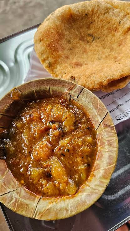Bedaipoori and jalebi